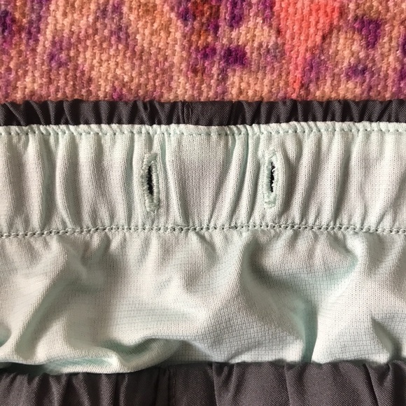 Adidas size Small lined athletic running shorts gray & teal color. - Picture 7 of 8